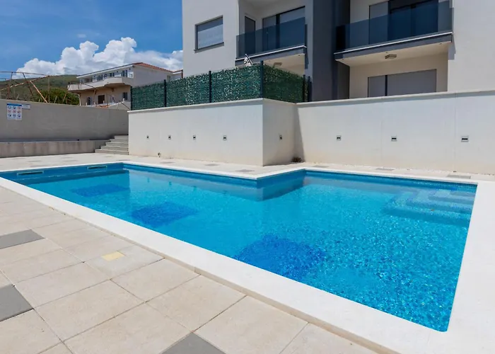 Apartment Sole By Interhome